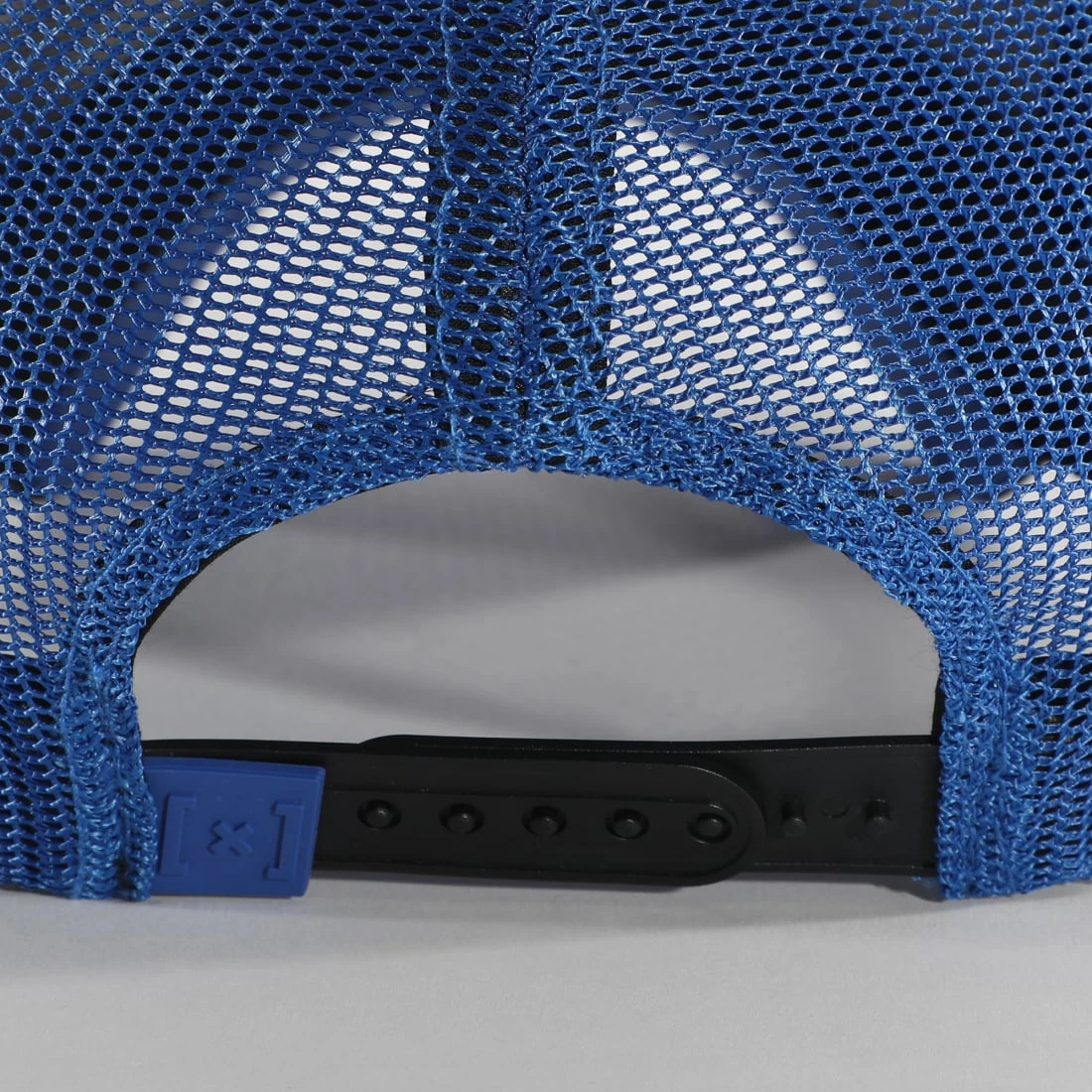 De gros 👏 Casquette Trucker Goku 2 CL-DB1-1 Noir Bleu de Capslab 🤩 4 De gros 👏 Casquette Trucker Goku 2 CL-DB1-1 Noir Bleu de Capslab 🤩 – Image 4