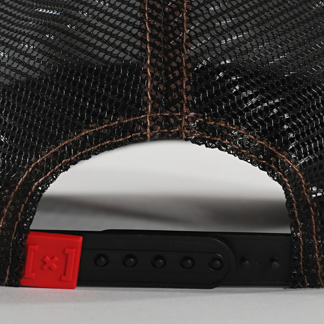 Tout neuf ✨ Casquette Trucker Speedy Noir de Capslab 🎁 3 Tout neuf ✨ Casquette Trucker Speedy Noir de Capslab 🎁 – Image 3