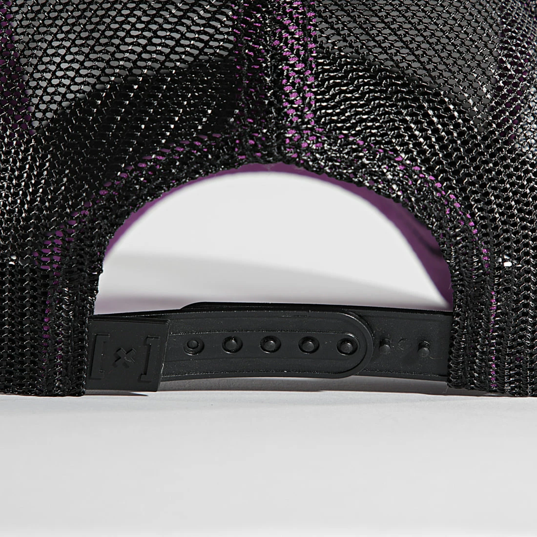 Tout neuf ⭐ Casquette Trucker Kame Noir Blanc de Capslab 💯 3 Tout neuf ⭐ Casquette Trucker Kame Noir Blanc de Capslab 💯 – Image 3