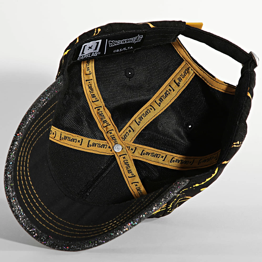 Top 10 🔥 Casquette Golden Frieza Noir Doré de Capslab ❤️ – Image 4