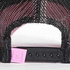 Nouveau ✨ Casquette Trucker Hisoka Noir Rose de Capslab 😍 -PromosCapslab Magasin capslab 306574 CL HXH1 1 HIS3 20220310T142301 03