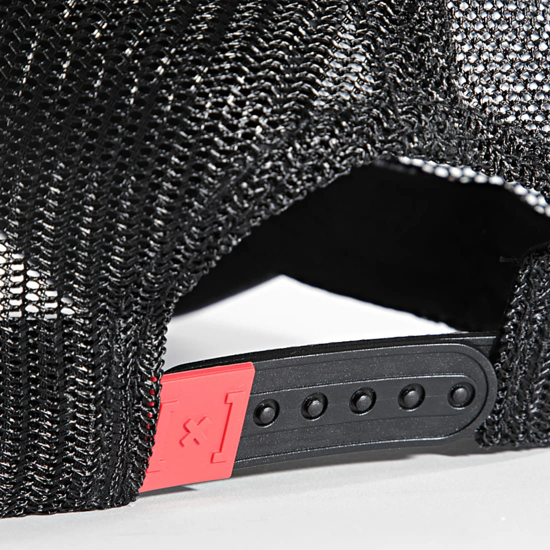 De gros 🔥 Casquette Trucker Killua Noir Gris de Capslab 🤩 3 De gros 🔥 Casquette Trucker Killua Noir Gris de Capslab 🤩 – Image 3