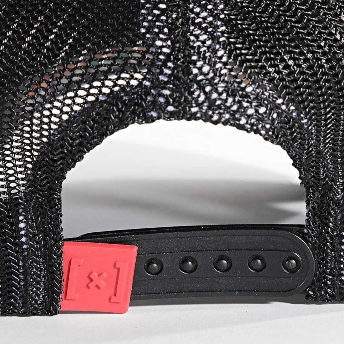 Le moins cher ✨ Casquette Trucker Killua Noir de Capslab 🥰 3 Le moins cher ✨ Casquette Trucker Killua Noir de Capslab 🥰 – Image 3