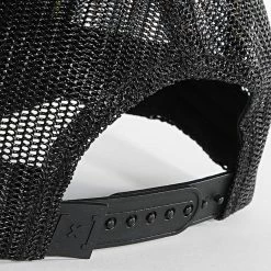 Acheter 😉 Casquette Trucker Gotenks Noir de Capslab ✨ -PromosCapslab Magasin capslab 331712 CL DBZ 1 GOT3 20220831T095348 03