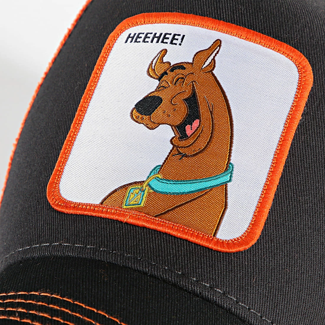 Sortie ✔️ Casquette Trucker HeeHee Noir Orange de Capslab 🔔 2 Sortie ✔️ Casquette Trucker HeeHee Noir Orange de Capslab 🔔 – Image 2