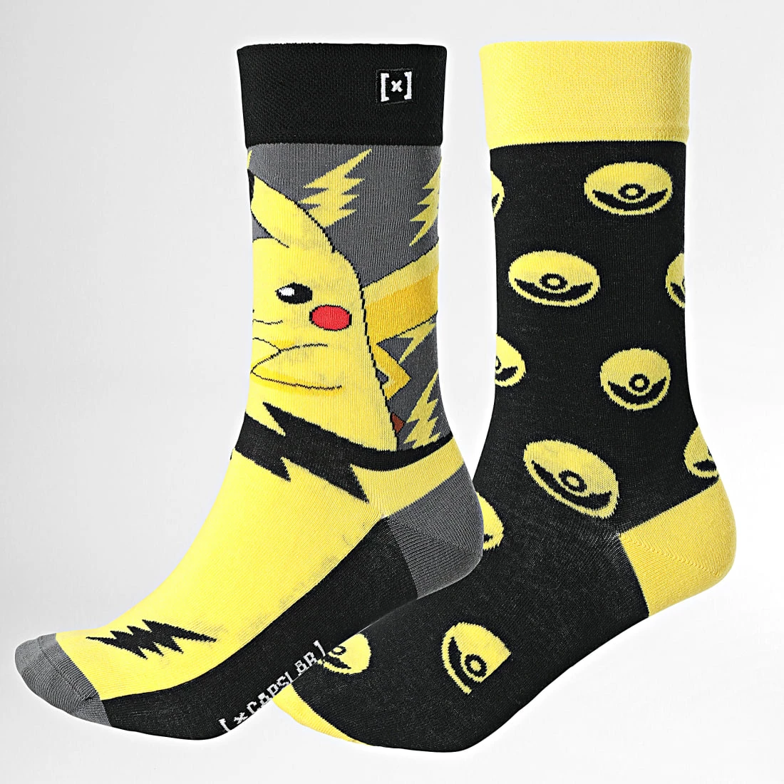 Budget ❤️ Paire De Chaussettes Pikachu Noir Jaune de Capslab ⌛ 1 Budget ❤️ Paire De Chaussettes Pikachu Noir Jaune de Capslab ⌛