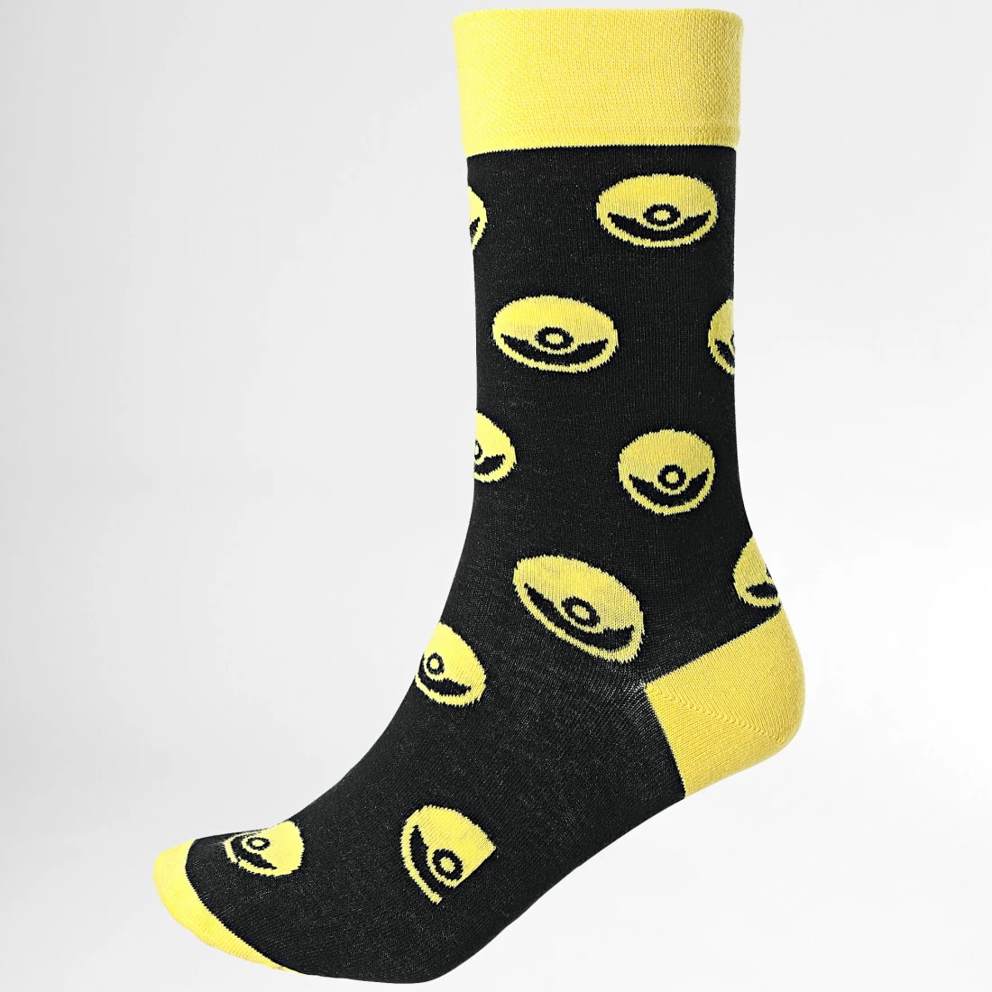 Budget ❤️ Paire De Chaussettes Pikachu Noir Jaune de Capslab ⌛ 3 Budget ❤️ Paire De Chaussettes Pikachu Noir Jaune de Capslab ⌛ – Image 3