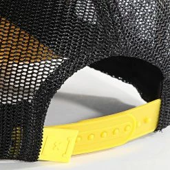 De gros 💯 Casquette Trucker Daffy Duck Noir Jaune de Capslab 🛒 -PromosCapslab Magasin capslab 343236 CL LOO3 1 DUK 20221014T154523 03