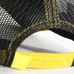 Meilleure vente 👏 Casquette Trucker Pikachu Noir Jaune de Capslab ✨ 6 Meilleure vente 👏 Casquette Trucker Pikachu Noir Jaune de Capslab ✨ -PromosCapslab Magasin capslab 343244 CL PKM2 3 PIK6 20221011T154734 03