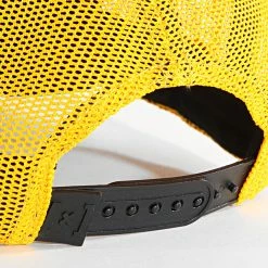 Meilleure vente ⭐ Casquette Trucker Goku Noir Jaune de Capslab 😍 -PromosCapslab Magasin capslab 343310 CL DBZ 3 GOKB 20221014T154239 03