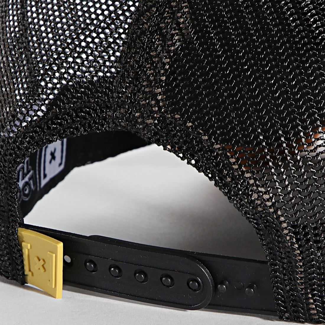 Top 10 👏 Casquette Trucker Fourrure CL-LOO-FUR1-COY1 Marron Noir de Capslab 🌟 3 Top 10 👏 Casquette Trucker Fourrure CL-LOO-FUR1-COY1 Marron Noir de Capslab 🌟 – Image 3