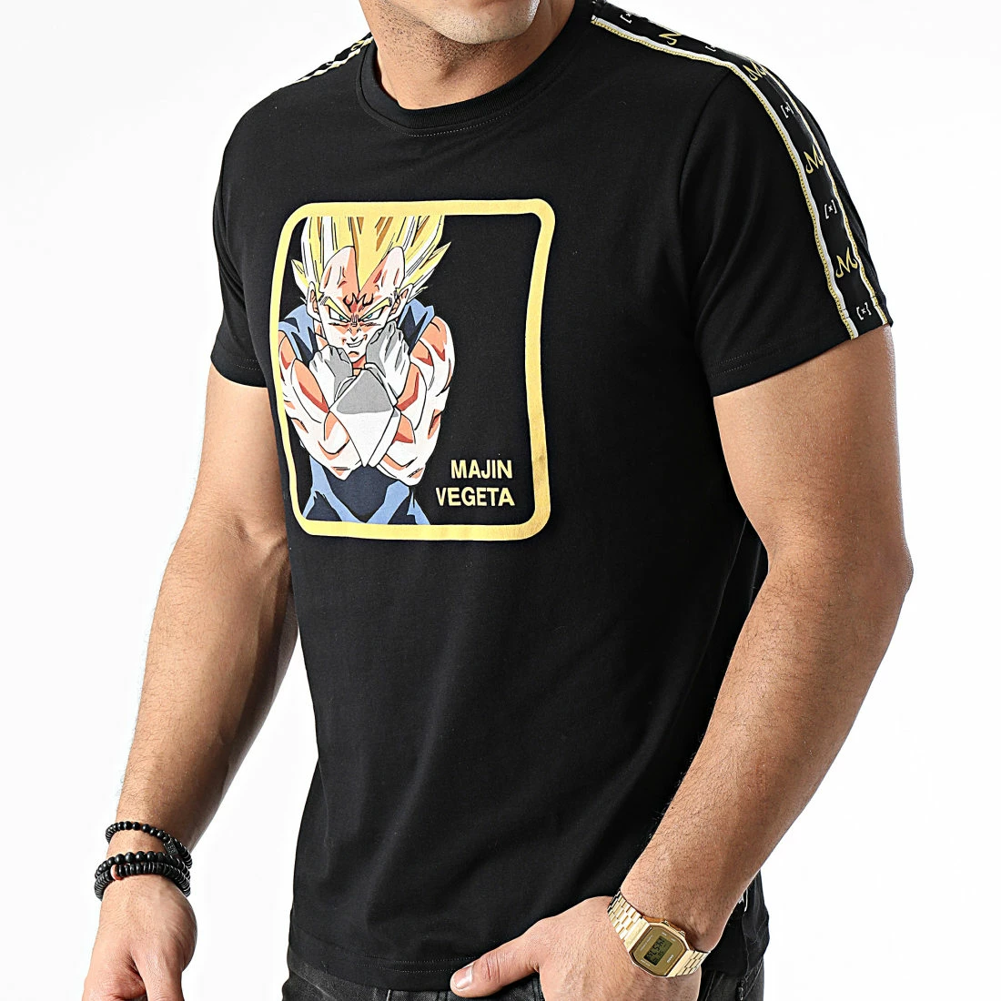 Budget 🛒 Tee 👕 Shirt A Bandes Majin Vegeta VGM2 Noir de Capslab 🥰 1 Budget 🛒 Tee 👕 Shirt A Bandes Majin Vegeta VGM2 Noir de Capslab 🥰